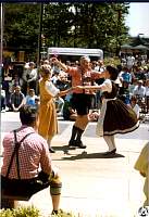 1980 04 20 21 Fayetteville St Mall.jpg